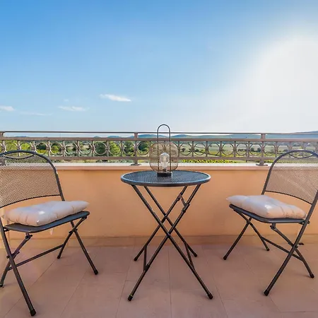 Paula By Interhome 4*